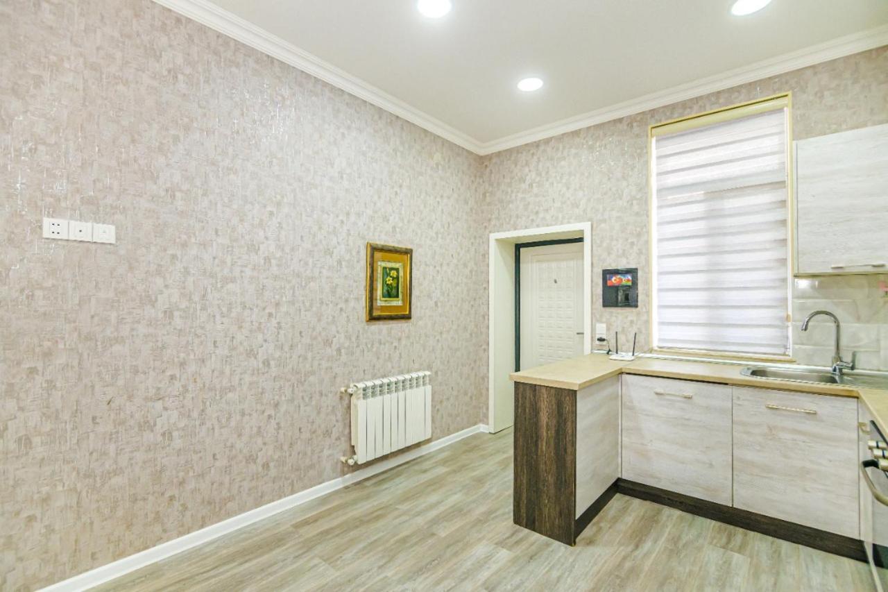 M Estate 1 Room Targovu Баку Екстериор снимка